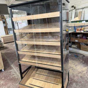 מתקן לחם (מאפית) + פרספקס (העתק)